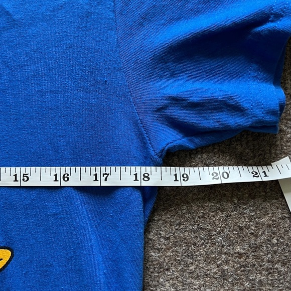 VTG 90s Looney Tunes Graphic Tshirt Basketball Squad Bugs Taz Daffy Tweety Small - Picture 10 of 10